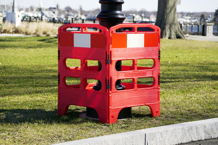 Manhole Guard - Heavy Duty Folding 4 Gate Barricade Rail System