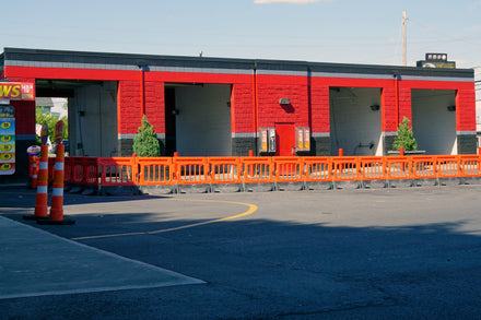 Pedestrian Longitudinal Channelizing Device Wonderwall Barrier