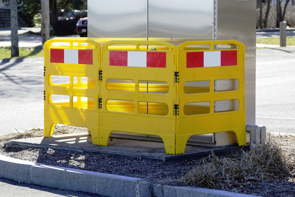 Manhole Guard - Heavy Duty Folding 4 Gate Barricade Rail System