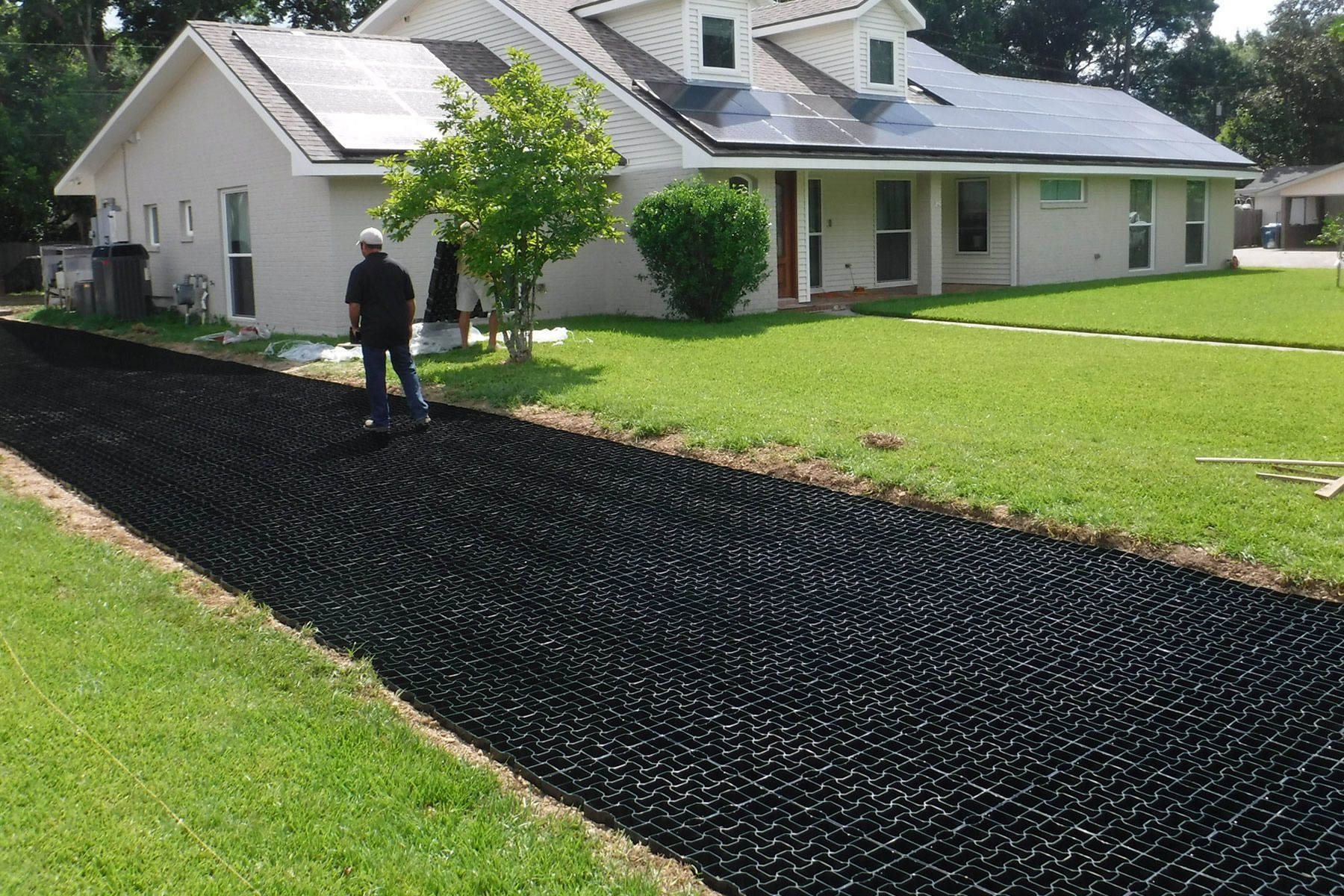 EasyPave Grass & Gravel Driveway Grid, Green / 35 Sq ft | 14 Units