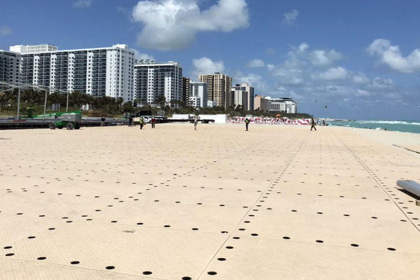 SignaRoad mats on a beach