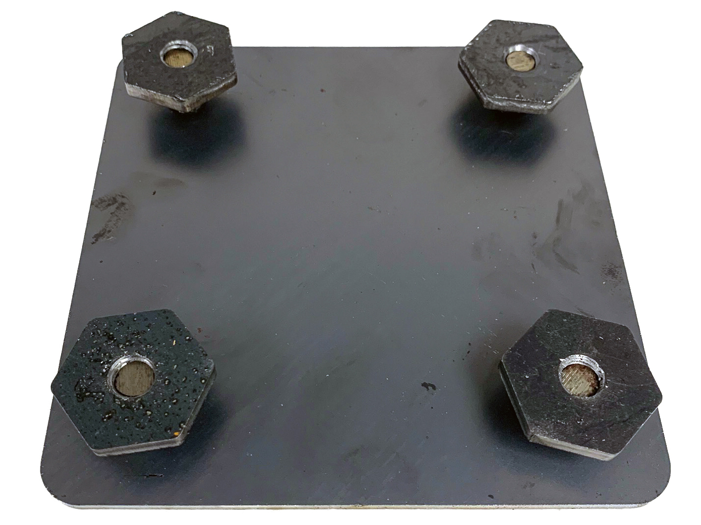 Four way undermount Scout Mat™ Connector